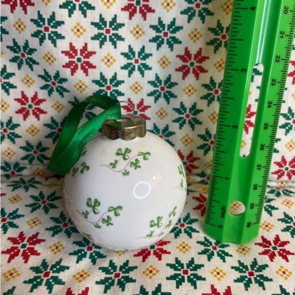 Fine porcelain shamrock bauble ornament
